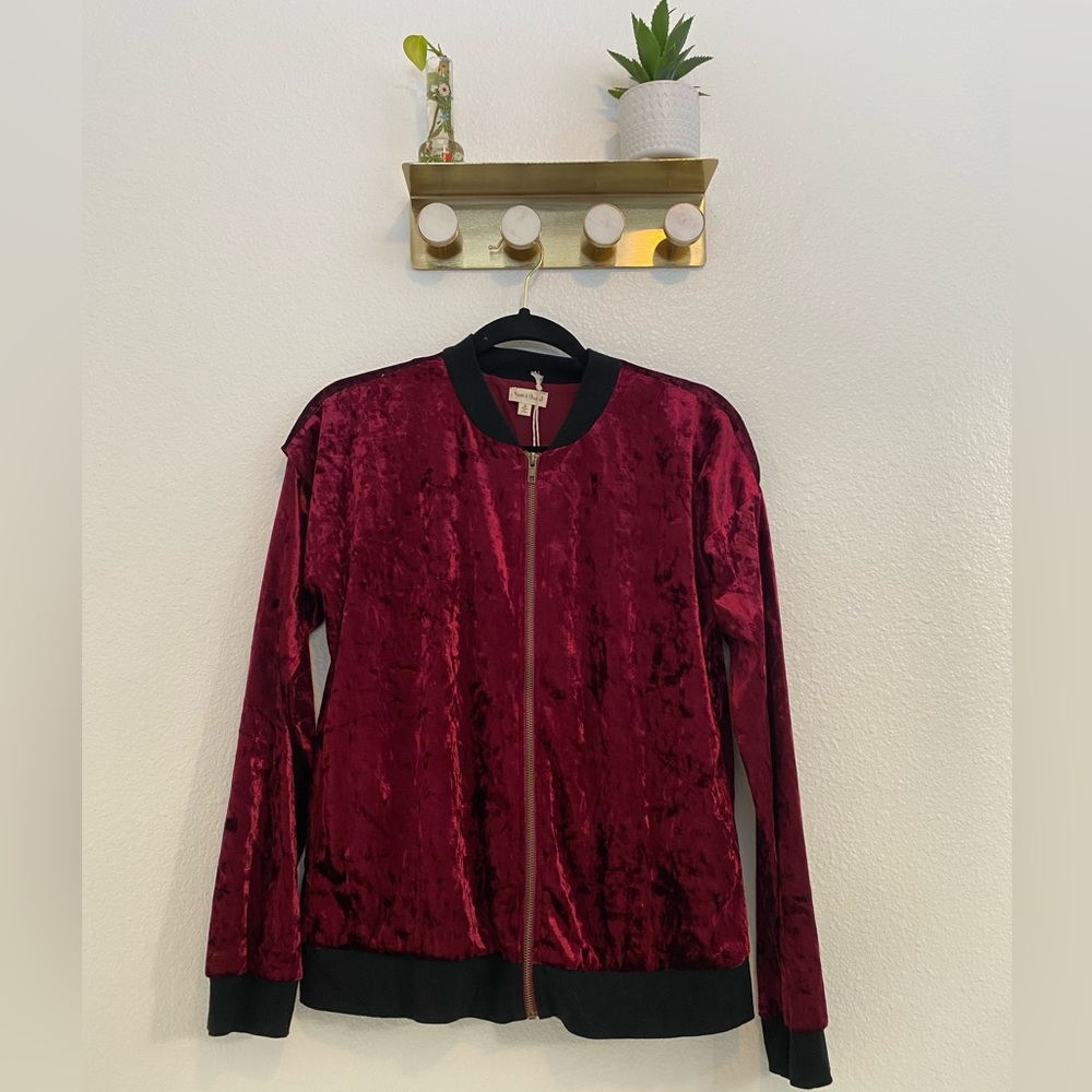 Burgundy Crushed Velvet Zip Up Jacket - Medium